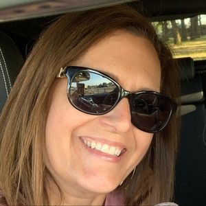 Meet your Posher, Christy